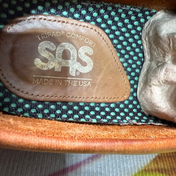 SAS Mens 8.5M Casual Boat Shoes Brown Leather Slip On Deck Moc Toe - Picture 9 of 10